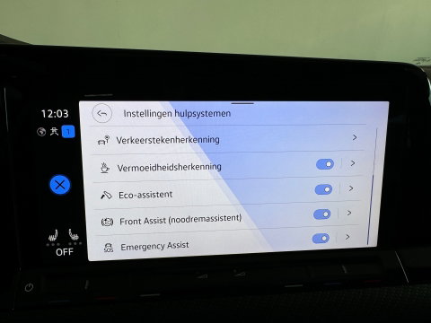 Volkswagen Golf 1.5 eTSI R Line Pano|Sfeer|Dodehoek|Camera