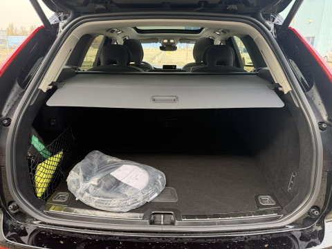 Volvo XC60 2.0 T6 Plug-in hybrid AWD Ultra Bright Facelift model l Luchtvering l Trekhaak l 360
