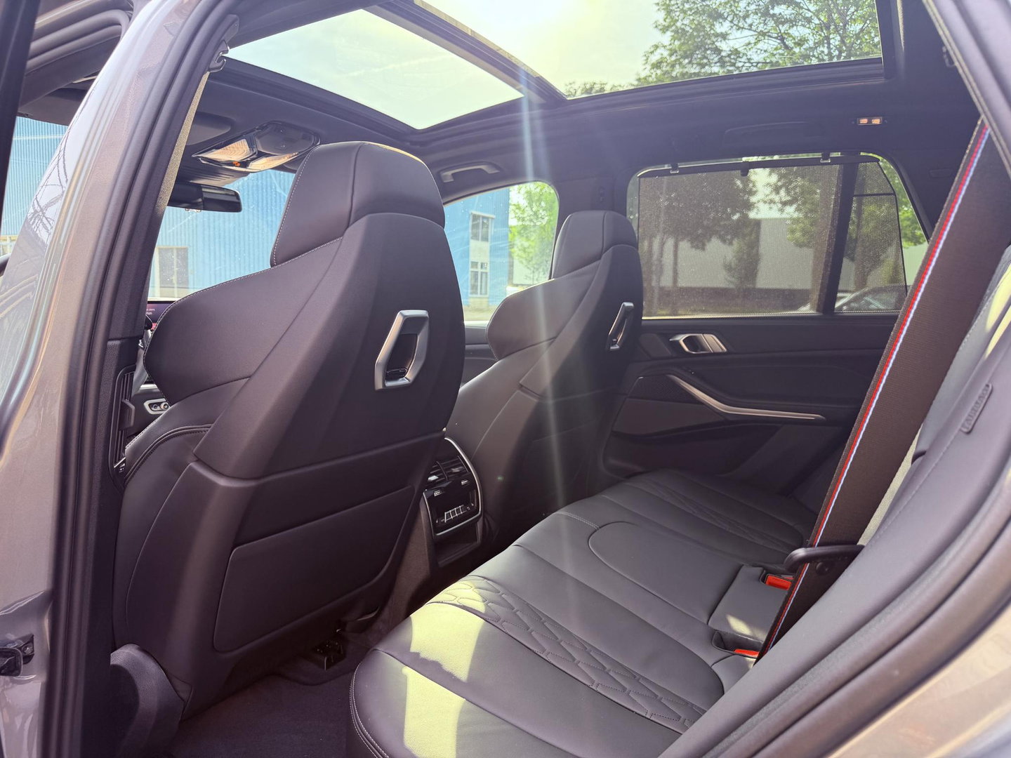 BMW X5 xDrive50e M-sport l Pano l HUD l 22INCH l Trekhaak