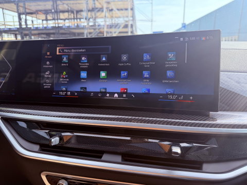 BMW X5 xDrive50e M-sport l Pano l HUD l 22INCH l Trekhaak