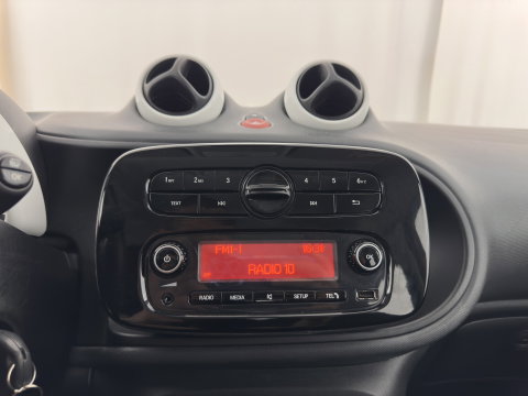 Smart Forfour 1.0 Essential Edition *AIRCO | CRUISE | COMFORT-SEATS*