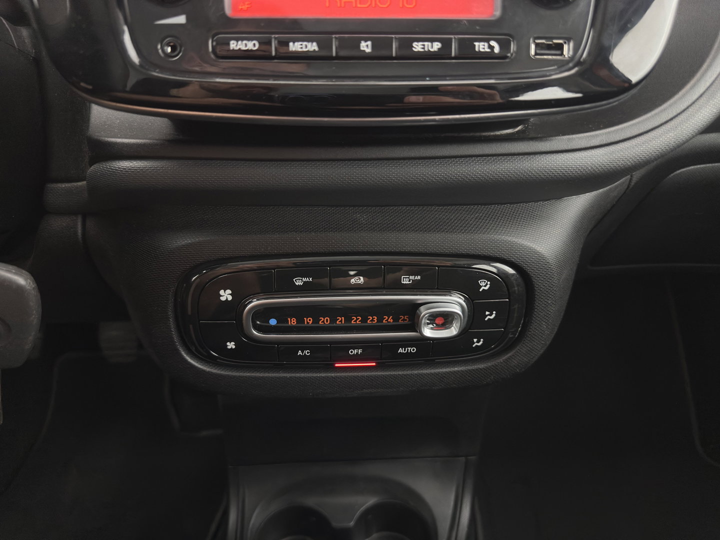 Smart Forfour 1.0 Essential Edition *AIRCO | CRUISE | COMFORT-SEATS*