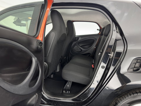 Smart Forfour 1.0 Essential Edition *AIRCO | CRUISE | COMFORT-SEATS*
