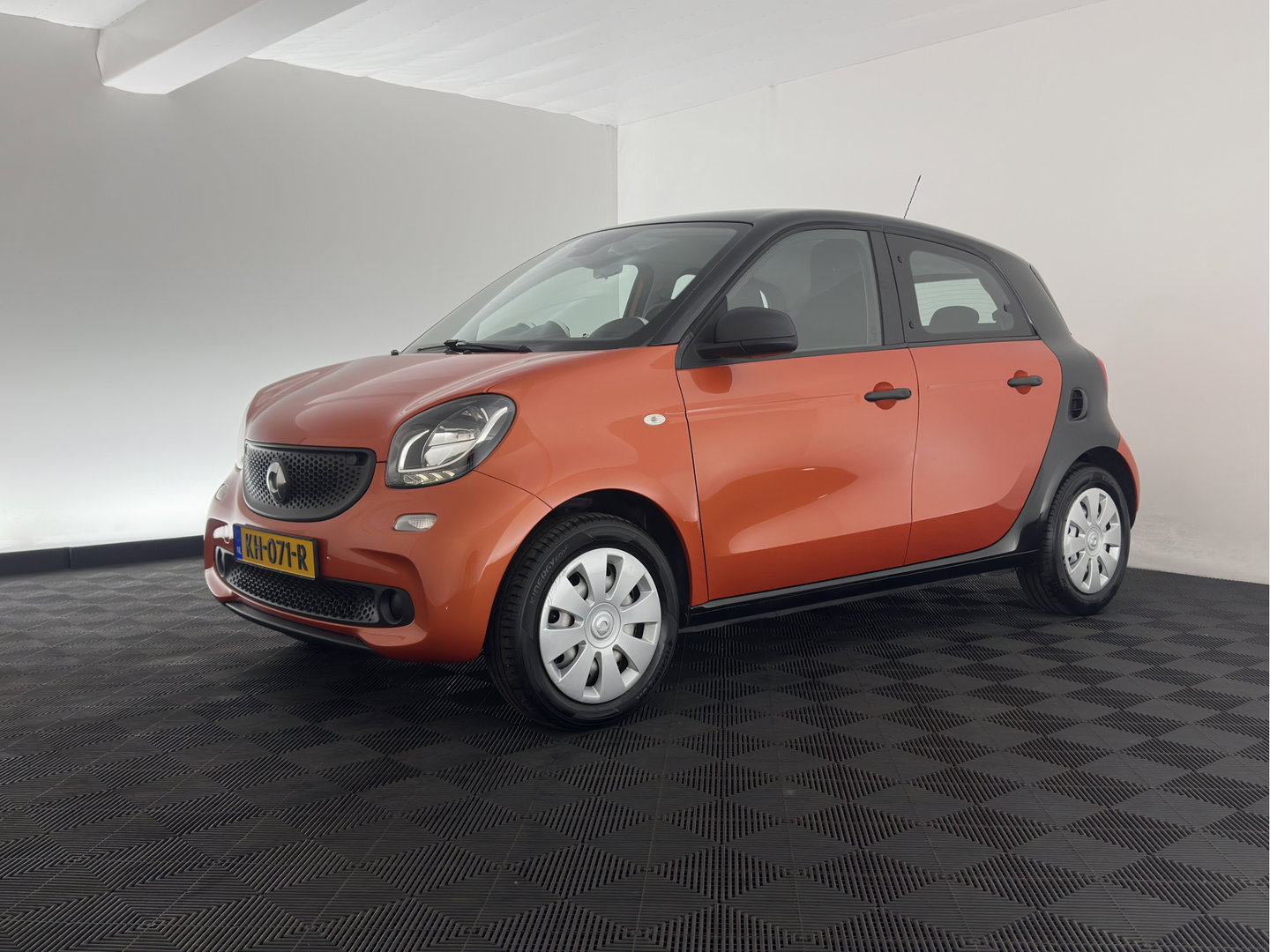 Smart Forfour 1.0 Essential Edition *AIRCO | CRUISE | COMFORT-SEATS*