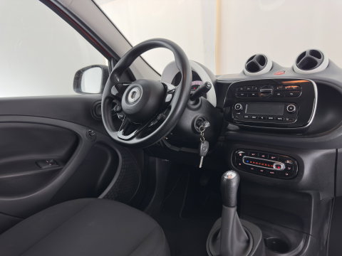 Smart Forfour 1.0 Essential Edition *AIRCO | CRUISE | COMFORT-SEATS*