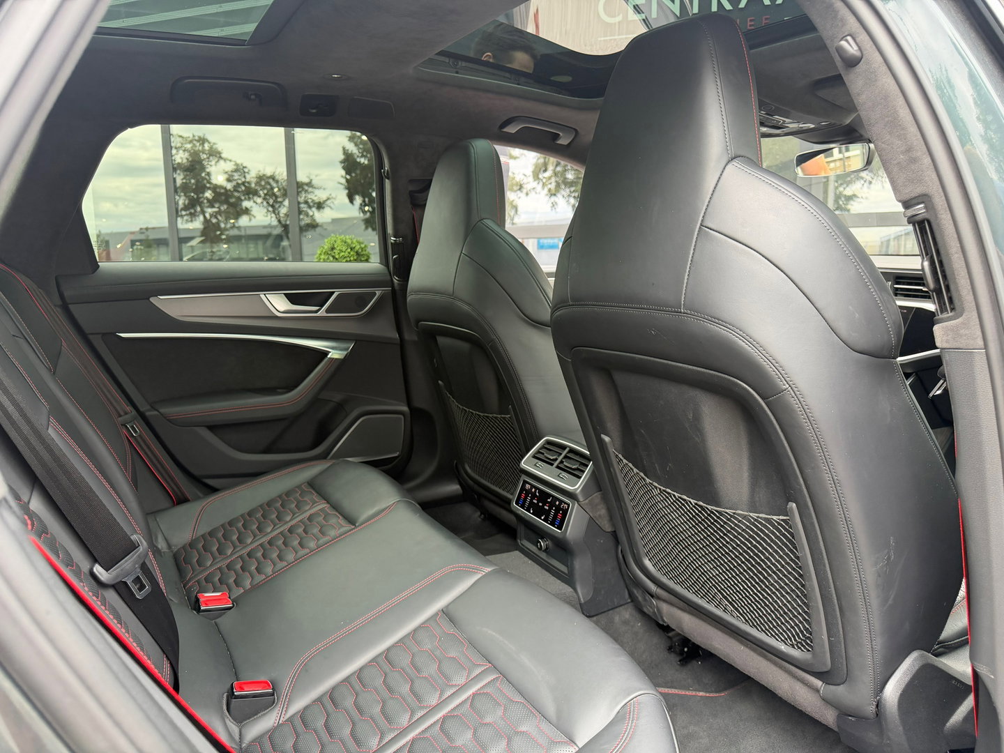 Audi A6 Avant RS 6 TFSI quattro Dynamic Plus|Keramisch|Carplay|Pano|B&O|4WB