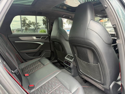 Audi A6 Avant RS 6 TFSI quattro Dynamic Plus|Keramisch|Carplay|Pano|B&O|4WB