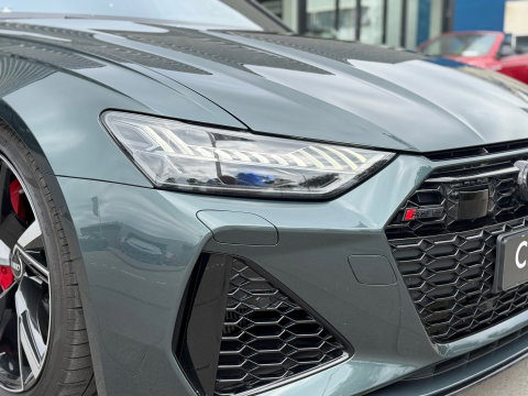 Audi A6 Avant RS 6 TFSI quattro Dynamic Plus|Keramisch|Carplay|Pano|B&O|4WB