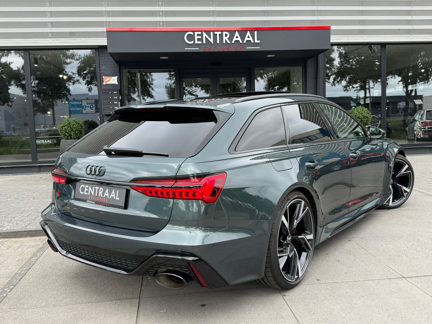 Audi A6 Avant RS 6 TFSI quattro Dynamic Plus|Keramisch|Carplay|Pano|B&O|4WB