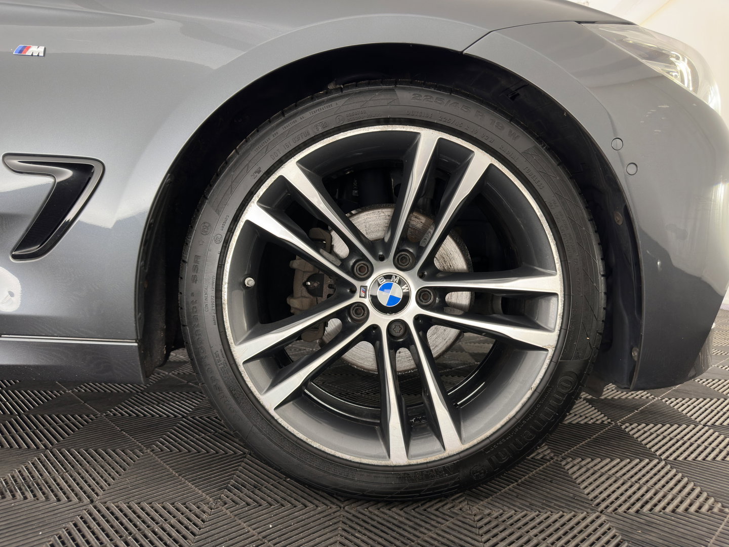 BMW 3-serie Gran Turismo 320i Corporate Lease High Executive M-Sportpack Aut. *PANO | LEATHER | FULL-LED | NAVI-FULLMAP | HEATED-SPORTSEATS | HIFI-SOUND | SHIFTPADDLES | ECC | PDC | CRUISE | 19''ALU*