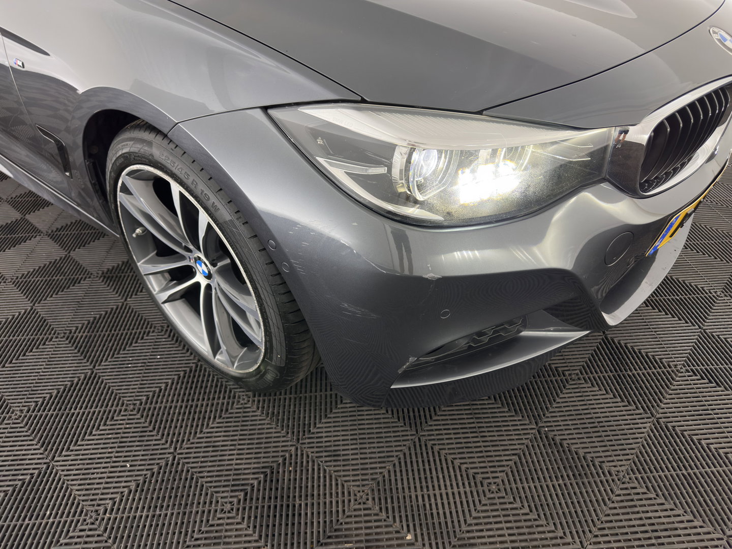 BMW 3-serie Gran Turismo 320i Corporate Lease High Executive M-Sportpack Aut. *PANO | LEATHER | FULL-LED | NAVI-FULLMAP | HEATED-SPORTSEATS | HIFI-SOUND | SHIFTPADDLES | ECC | PDC | CRUISE | 19''ALU*