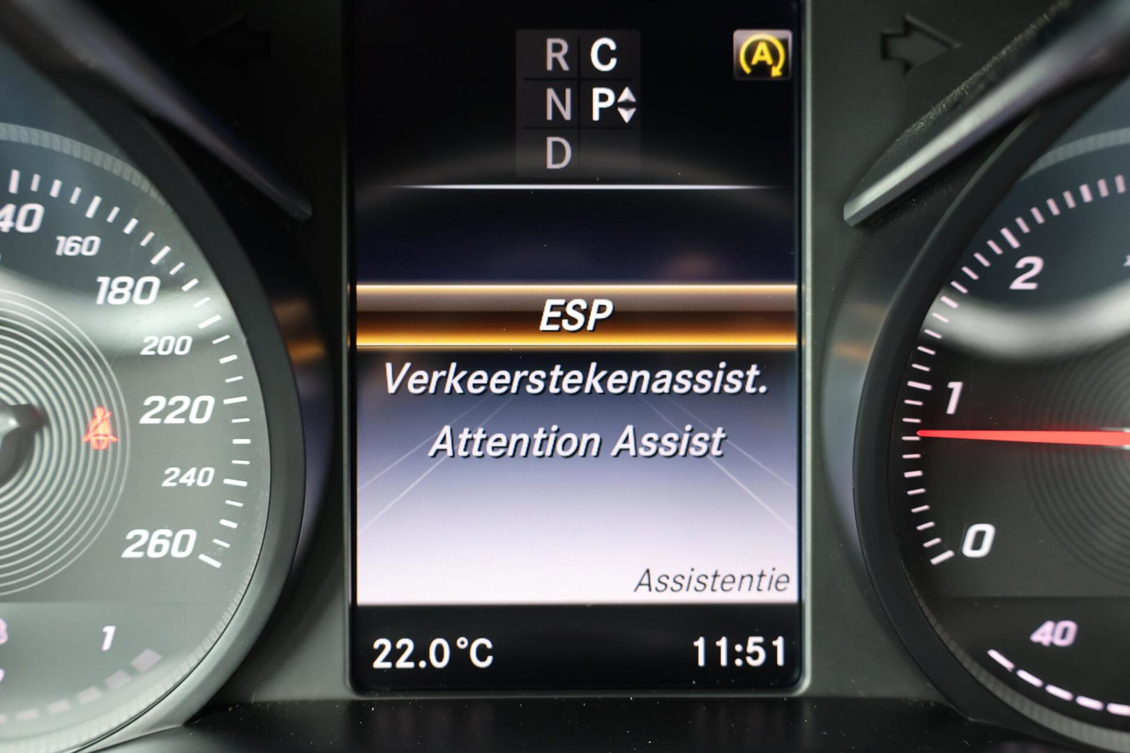 Mercedes-Benz V-Klasse 250d Lang DC Edition / AMG line / Stoelventilatie / Stoelverwarming / 2x Scuifdeur / Maestro surroundsystem / Origineel NL