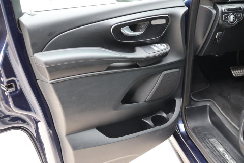Mercedes-Benz V-Klasse 250d Lang DC Edition / AMG line / Stoelventilatie / Stoelverwarming / 2x Scuifdeur / Maestro surroundsystem / Origineel NL
