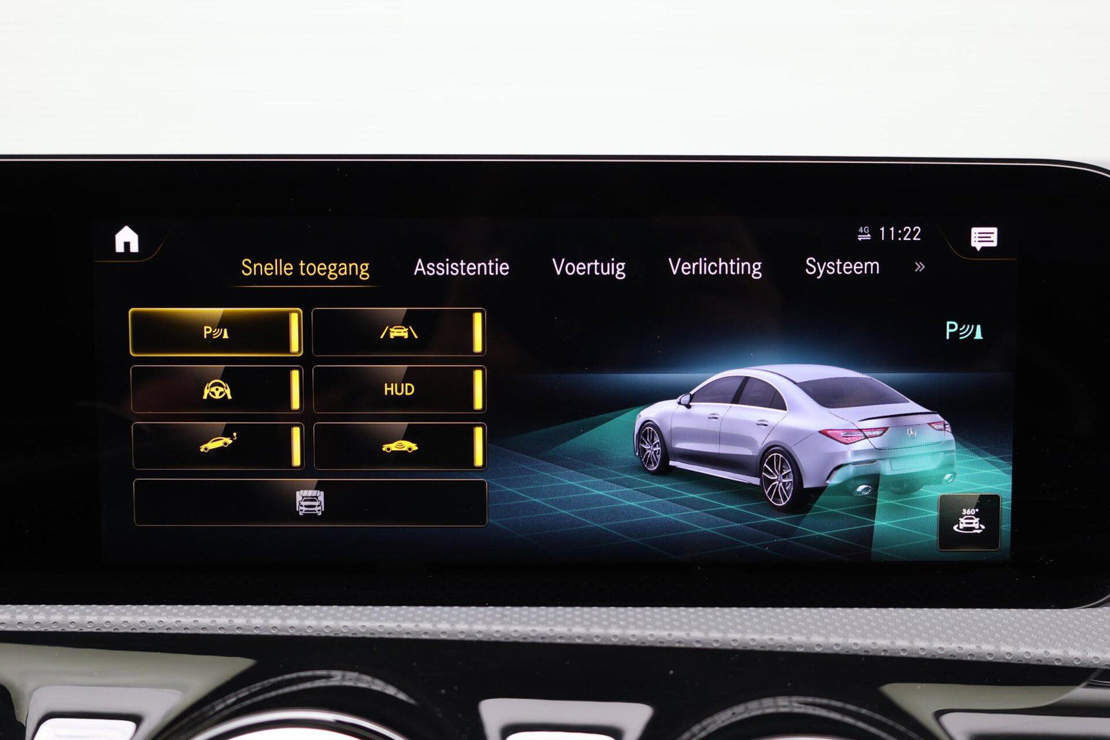 Mercedes-Benz CLA AMG 35 4MATIC / Panoramadak / Memory Stoelen / 360 Camera / Keyless-Go / Burmester Surround