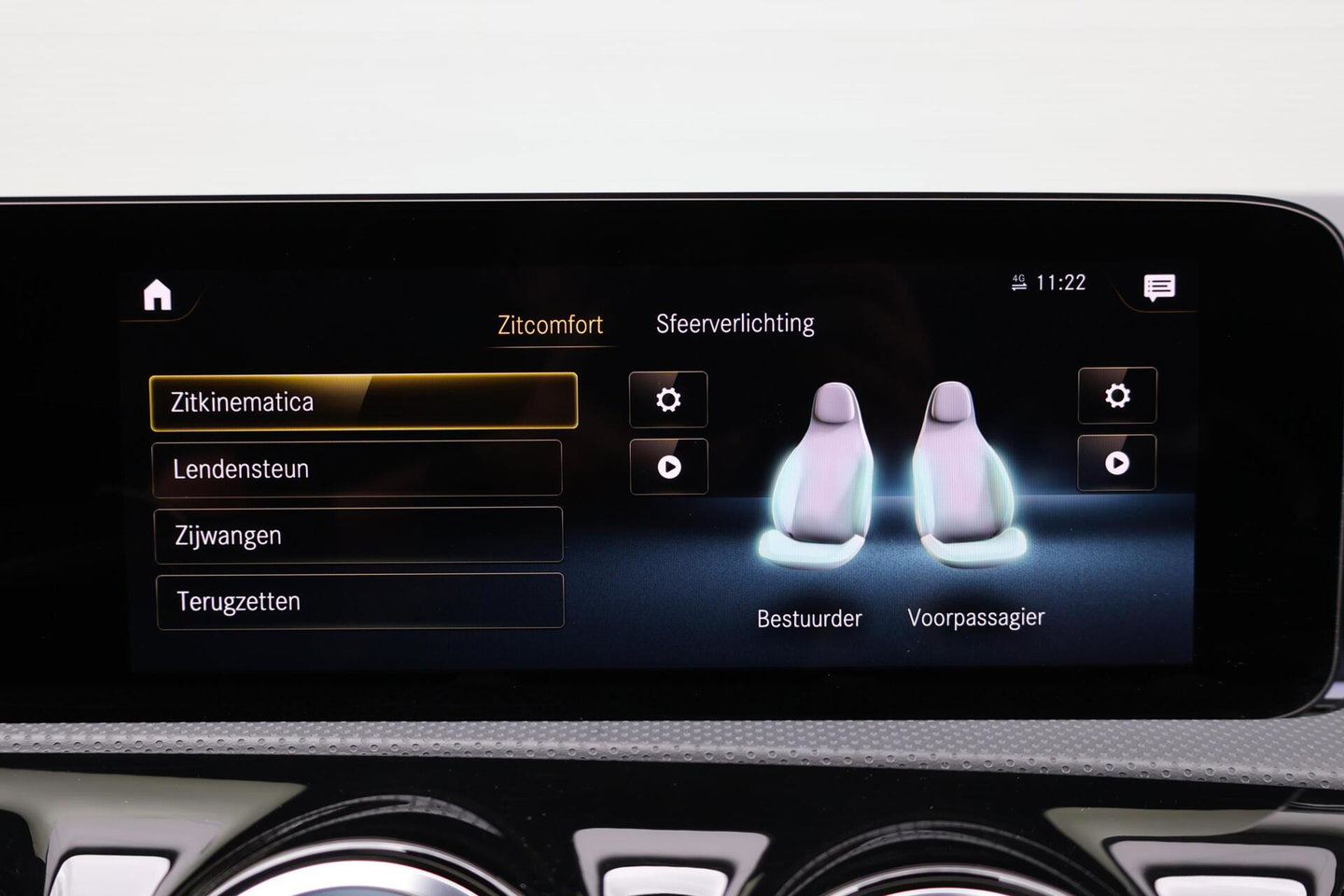 Mercedes-Benz CLA AMG 35 4MATIC / Panoramadak / Memory Stoelen / 360 Camera / Keyless-Go / Burmester Surround