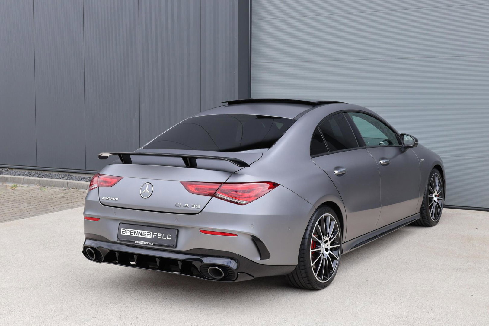 Mercedes-Benz CLA AMG 35 4MATIC / Panoramadak / Memory Stoelen / 360 Camera / Keyless-Go / Burmester Surround