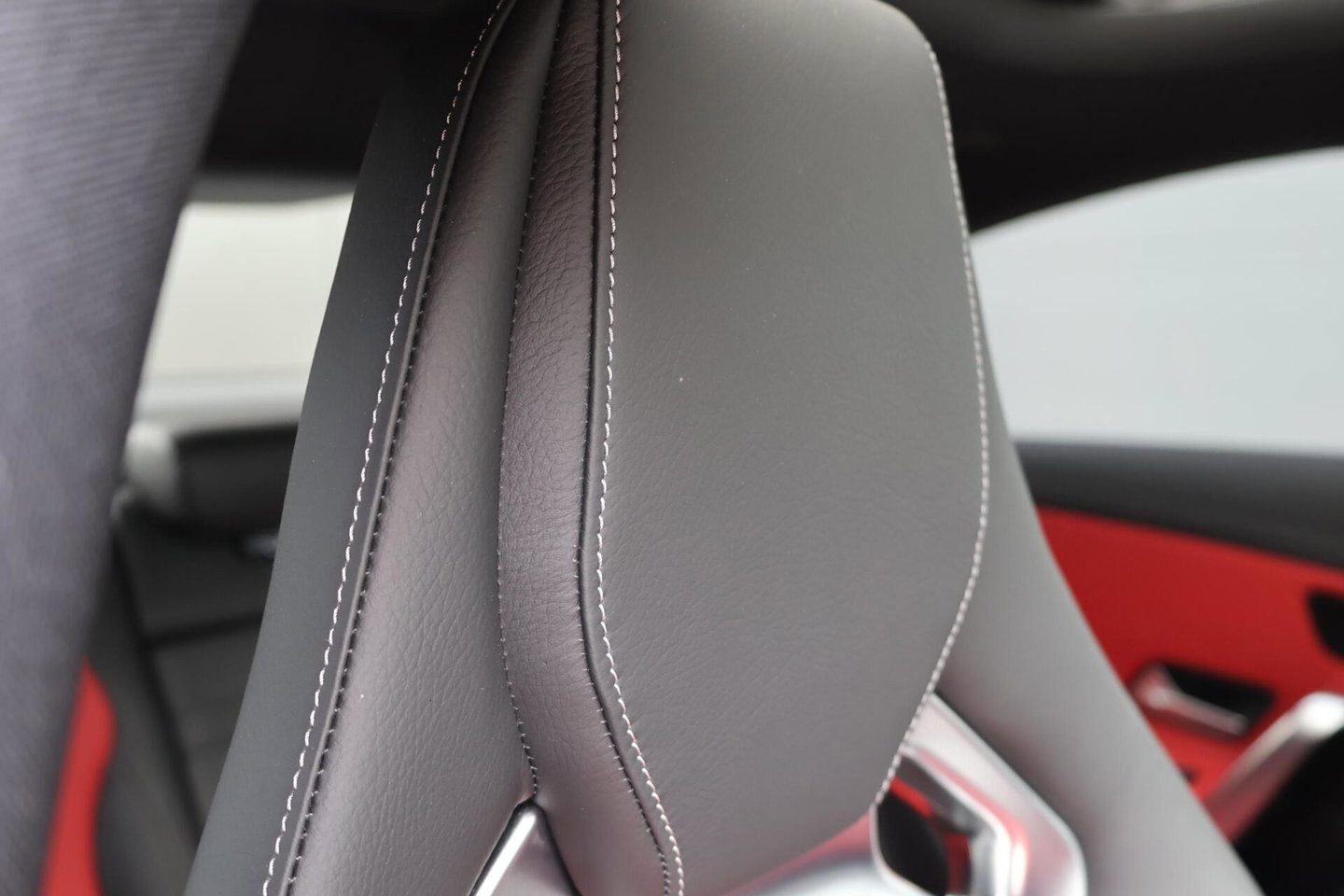 Mercedes-Benz CLA AMG 35 4MATIC / Panoramadak / Memory Stoelen / 360 Camera / Keyless-Go / Burmester Surround