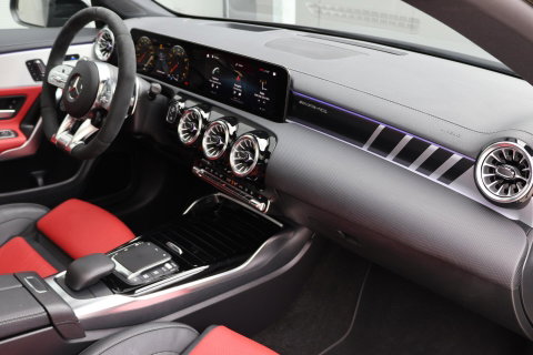 Mercedes-Benz CLA AMG 35 4MATIC / Panoramadak / Memory Stoelen / 360 Camera / Keyless-Go / Burmester Surround