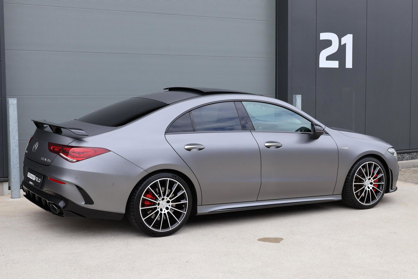 Mercedes-Benz CLA AMG 35 4MATIC / Panoramadak / Memory Stoelen / 360 Camera / Keyless-Go / Burmester Surround