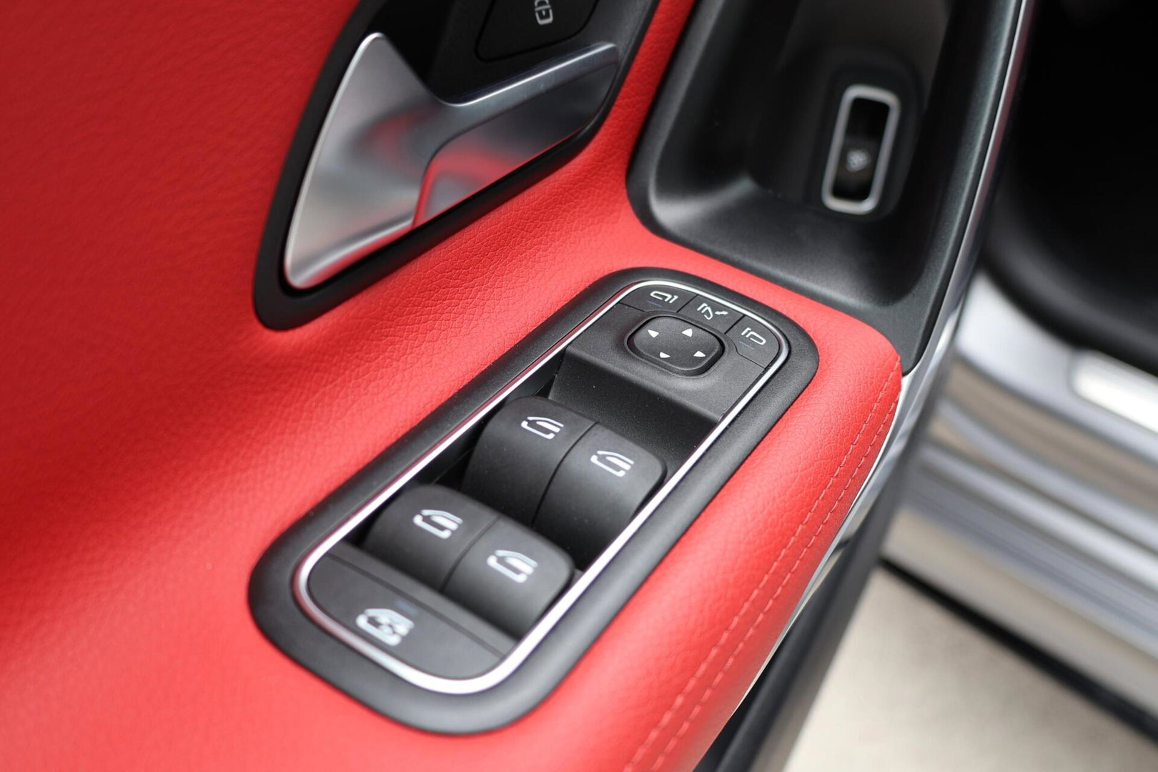 Mercedes-Benz CLA AMG 35 4MATIC / Panoramadak / Memory Stoelen / 360 Camera / Keyless-Go / Burmester Surround