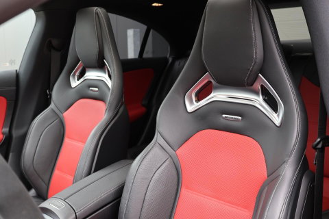 Mercedes-Benz CLA AMG 35 4MATIC / Panoramadak / Memory Stoelen / 360 Camera / Keyless-Go / Burmester Surround