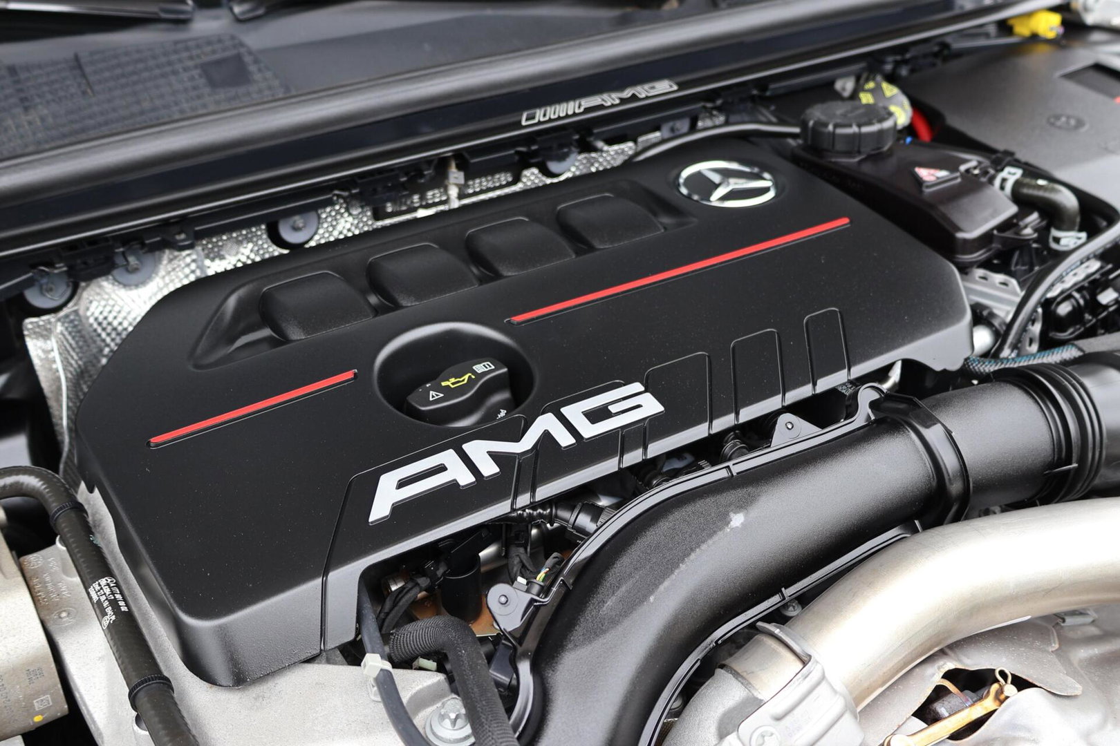 Mercedes-Benz CLA AMG 35 4MATIC / Panoramadak / Memory Stoelen / 360 Camera / Keyless-Go / Burmester Surround