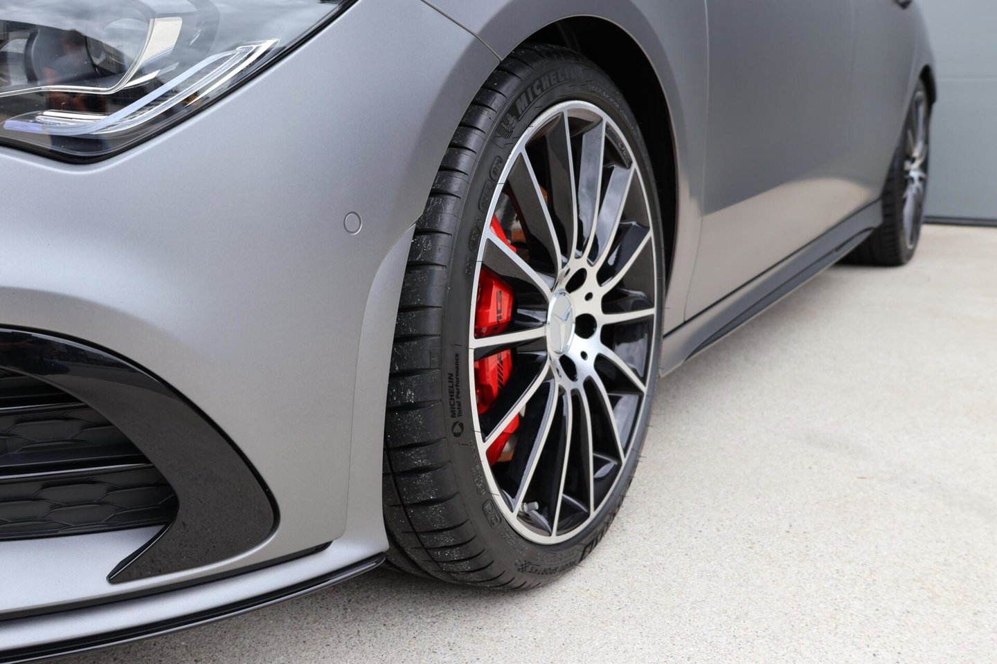Mercedes-Benz CLA AMG 35 4MATIC / Panoramadak / Memory Stoelen / 360 Camera / Keyless-Go / Burmester Surround