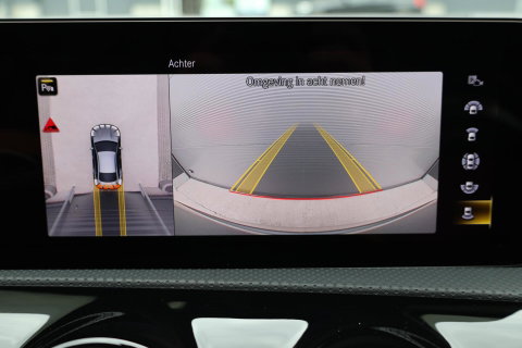 Mercedes-Benz CLA AMG 35 4MATIC / Panoramadak / Memory Stoelen / 360 Camera / Keyless-Go / Burmester Surround