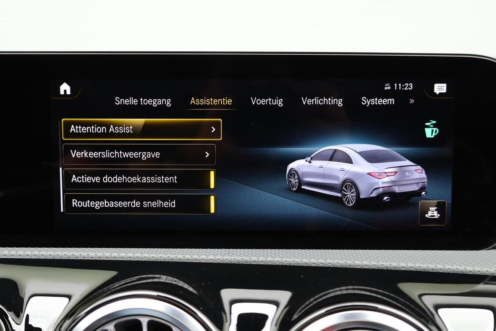 Mercedes-Benz CLA AMG 35 4MATIC / Panoramadak / Memory Stoelen / 360 Camera / Keyless-Go / Burmester Surround