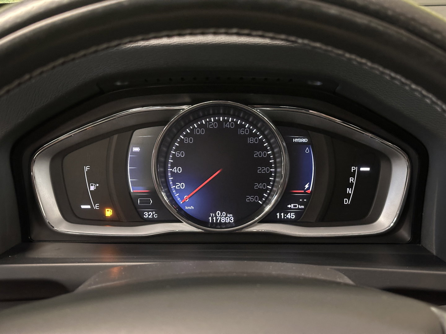 Volvo V60 2.4 D6 Twin Engine Special Edition | Dealer Onderhouden | Cruise Control | Stoelverwarming | Parkeersensoren Achter | Navigatie | Trekhaak