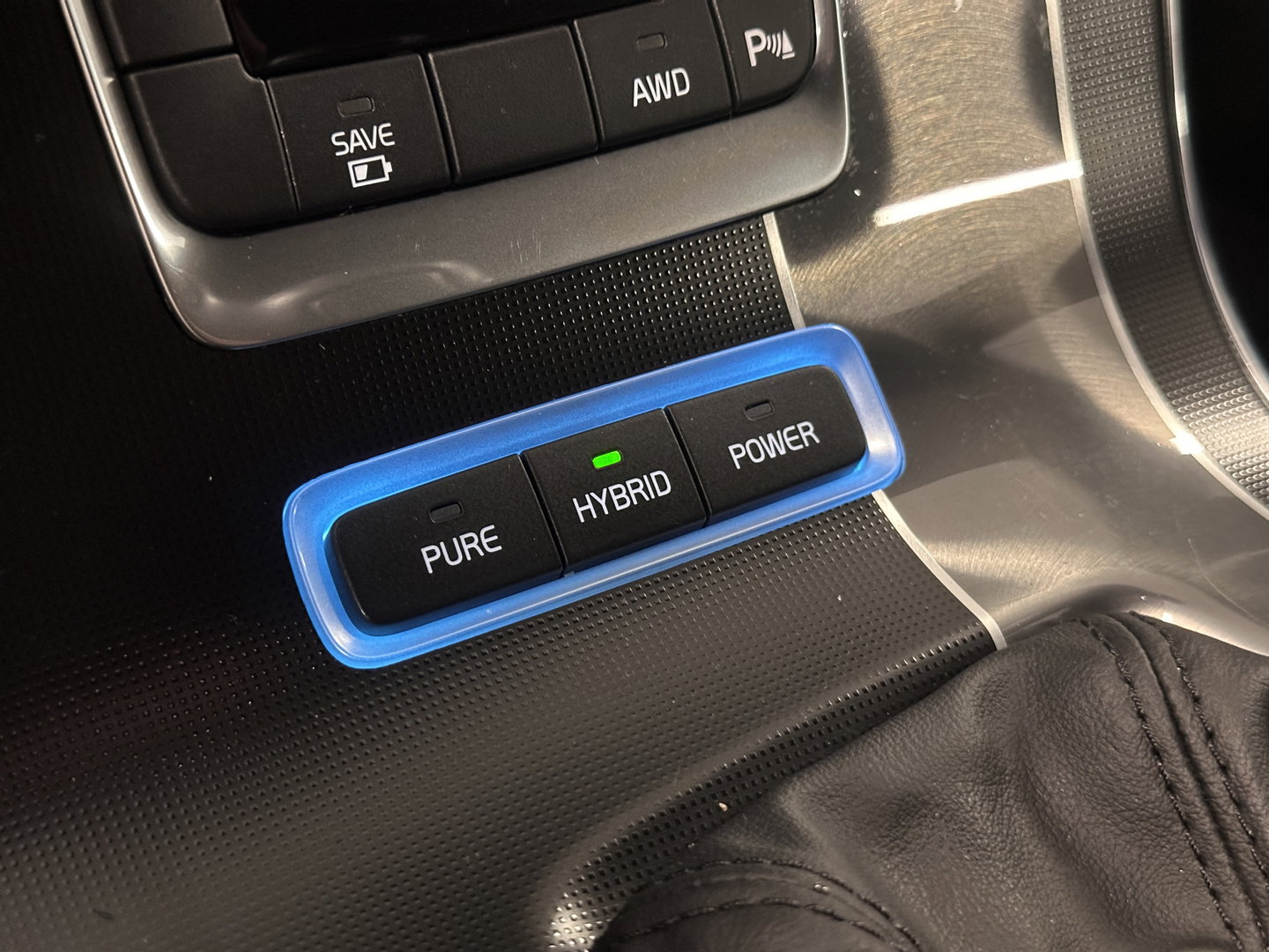 Volvo V60 2.4 D6 Twin Engine Special Edition | Dealer Onderhouden | Cruise Control | Stoelverwarming | Parkeersensoren Achter | Navigatie | Trekhaak