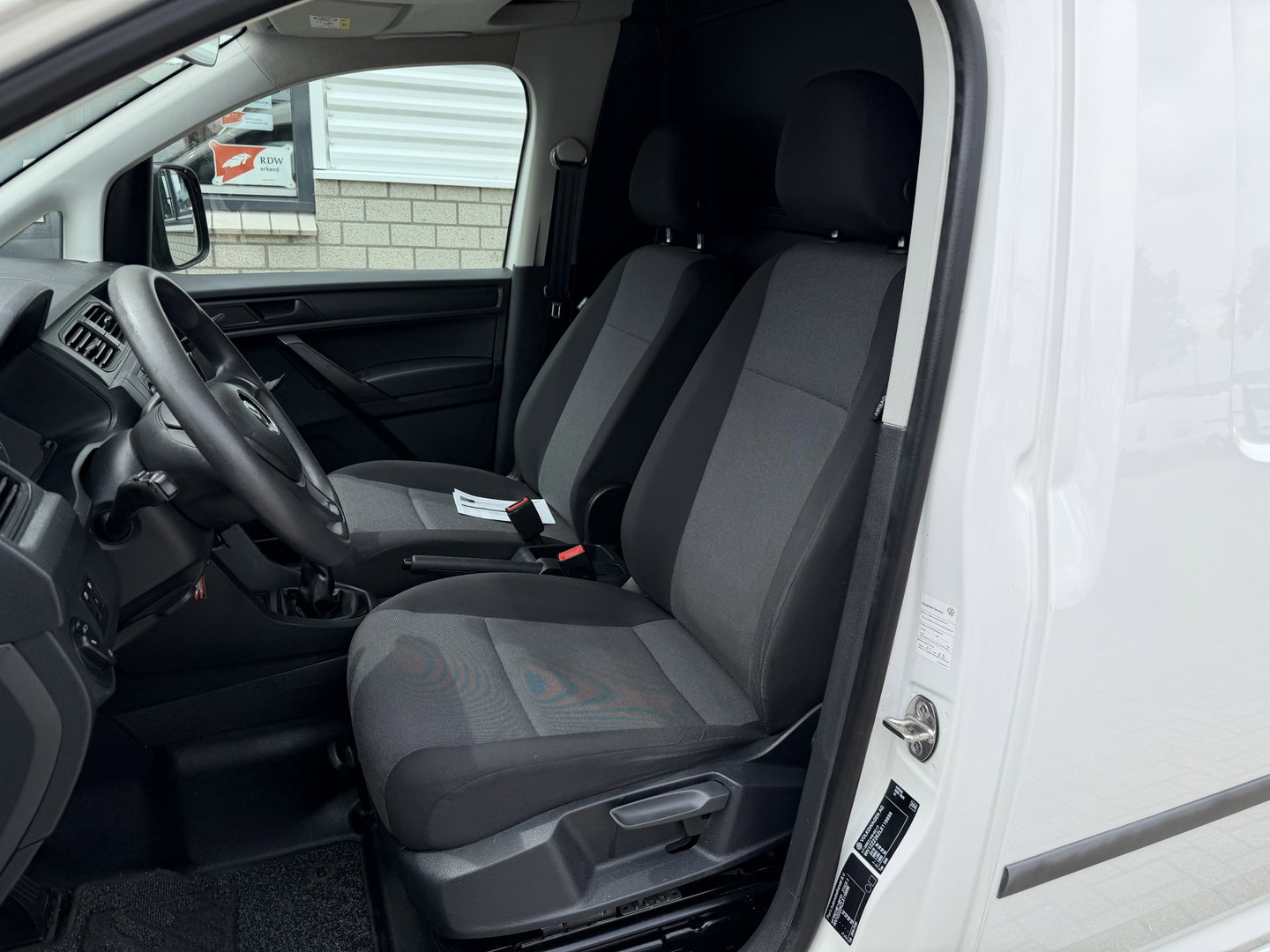 Volkswagen Caddy 2.0 TDI 102pk L2H1 BMT Maxi / vaste prijs rijklaar € 11.950 ex btw / euro 6 / bpm vrij / lease vanaf € 201 / Flexmo ingerichte laadruimte / airco / cruise/ pdc achter