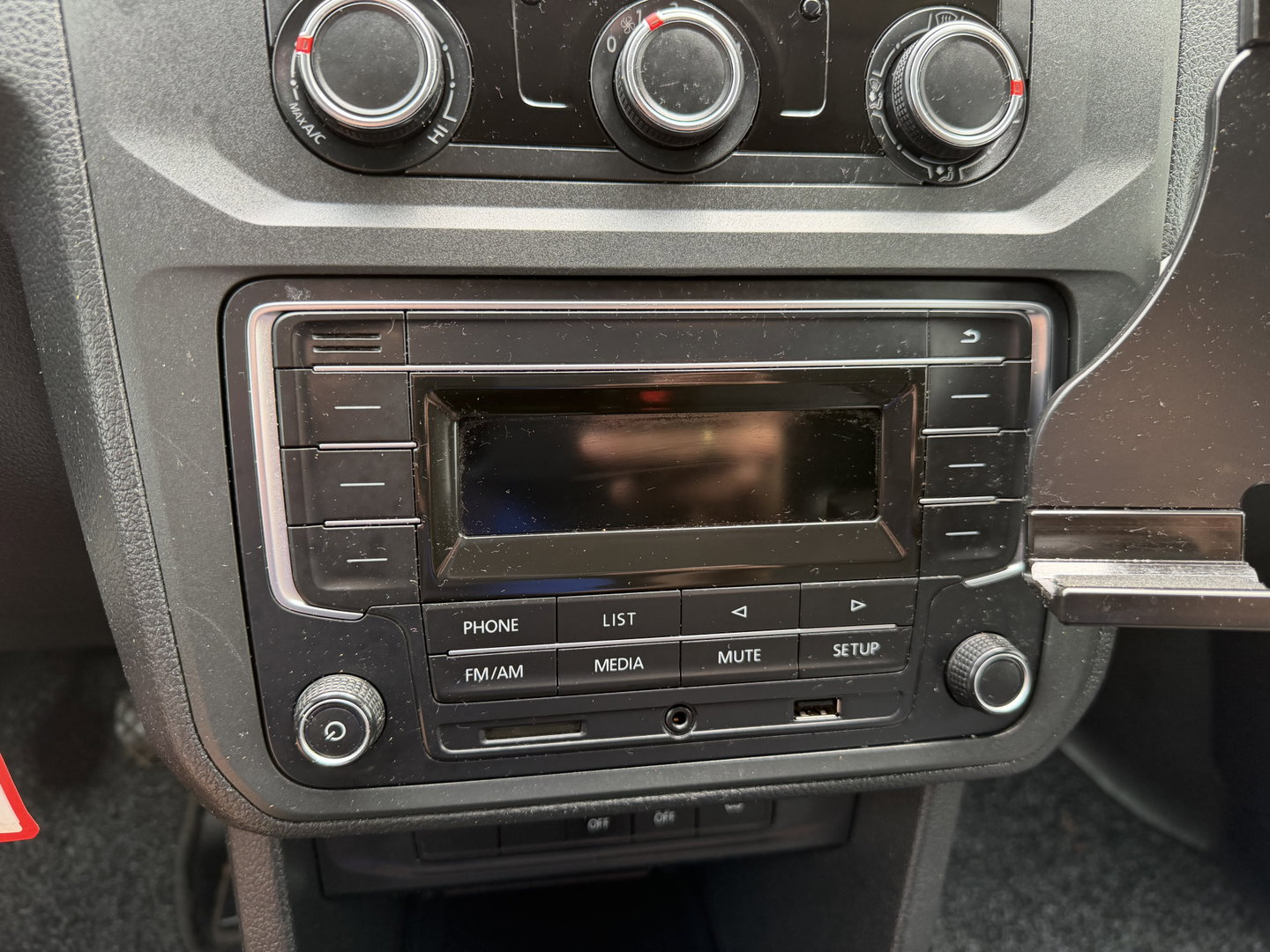 Volkswagen Caddy 2.0 TDI 102pk L2H1 BMT Maxi / vaste prijs rijklaar € 11.950 ex btw / euro 6 / bpm vrij / lease vanaf € 201 / Flexmo ingerichte laadruimte / airco / cruise/ pdc achter