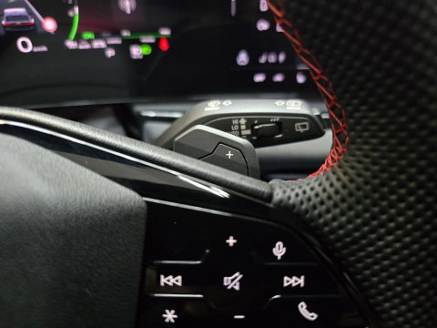 Audi A5 Avant 2.0 e-hybrid quattro S edition Competition Pano Bijrijders display Trekhaak 19"LM