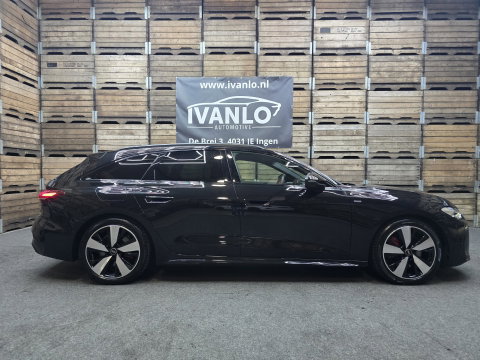 Audi A5 Avant 2.0 e-hybrid quattro S edition Competition Pano Bijrijders display Trekhaak 19"LM