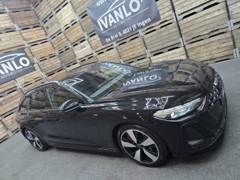 Audi A5 Avant 2.0 e-hybrid quattro S edition Competition Pano Bijrijders display Trekhaak 19"LM