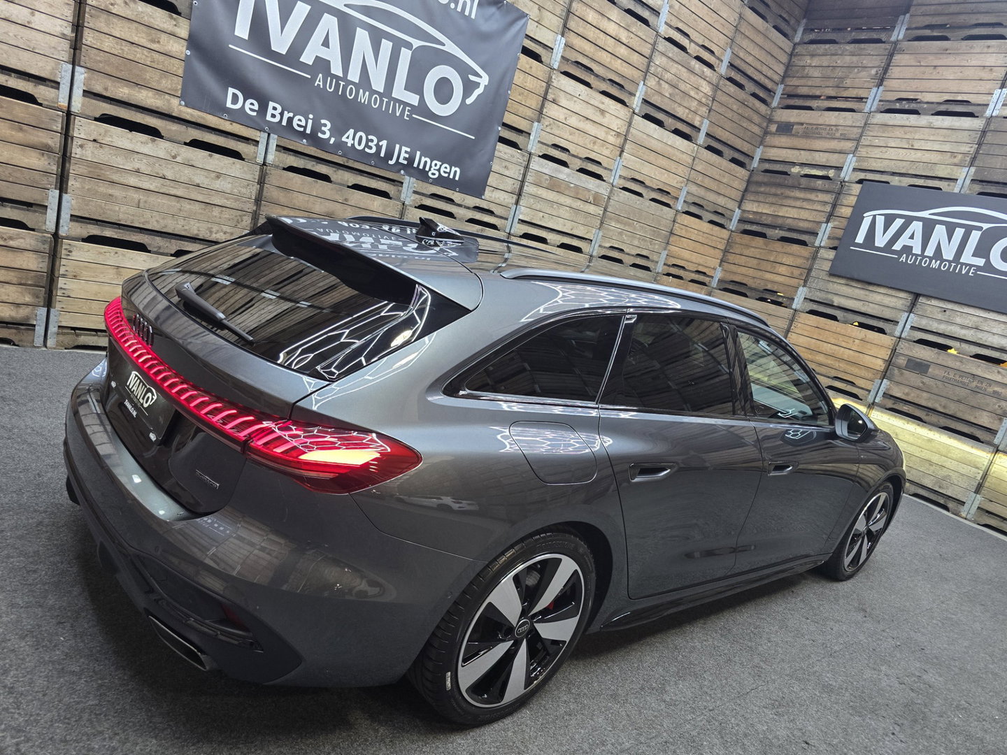Audi A5 Avant 2.0 e-hybrid quattro S edition Competition B&O Pano Bijrijders display Trekhaak 19"LM