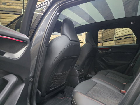 Audi A5 Avant 2.0 e-hybrid quattro S edition Competition B&O Pano Bijrijders display Trekhaak 19"LM