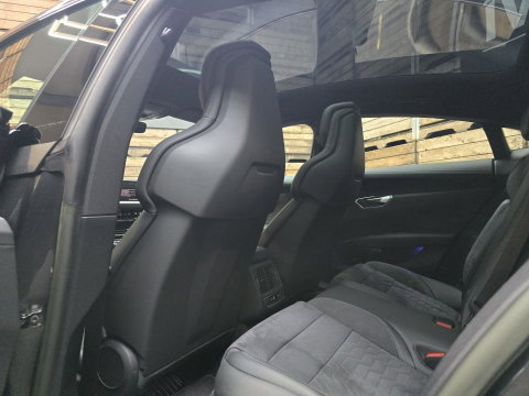 Audi e-tron GT GT 93 kWh HUD Matrix LED Navi Panorama B&O 93.4 KWH 20"LM