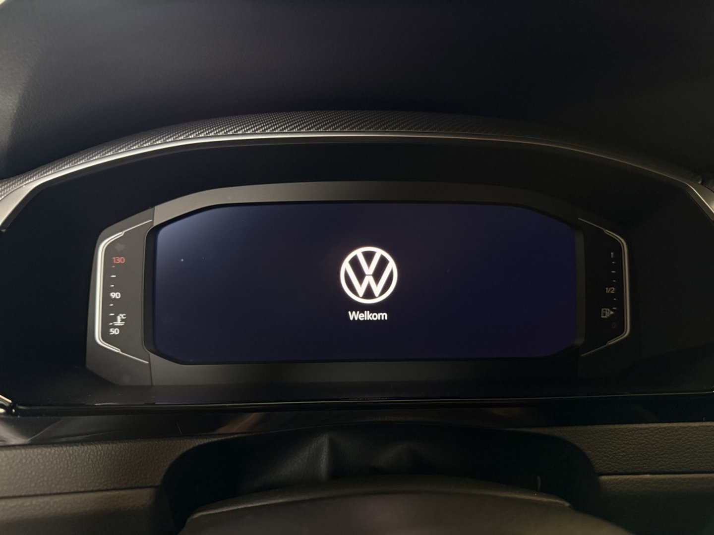 Volkswagen Arteon Shooting Brake 2.0 TSI 191PK DSG / R-Line / LED