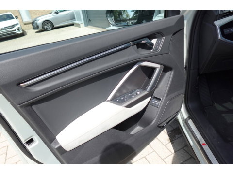 Audi Q3 Sportback 45 TFSI e S-line PANO MATRIX CAMERA VOL
