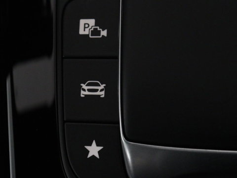 Mercedes-Benz A-Klasse 180 Business Solution AMG | Panoramadak | Carplay | Cruise control | Climate control | DAB+ | Navigatie | Bluetooth | Stoelverwarming | Park assist