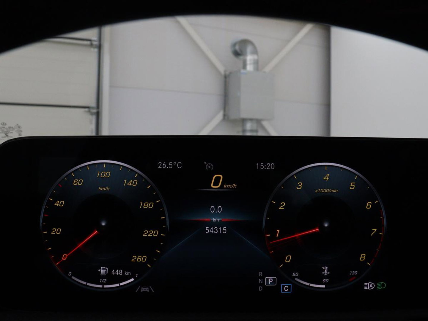Mercedes-Benz A-Klasse 180 Business Solution AMG | Panoramadak | Carplay | Cruise control | Climate control | DAB+ | Navigatie | Bluetooth | Stoelverwarming | Park assist