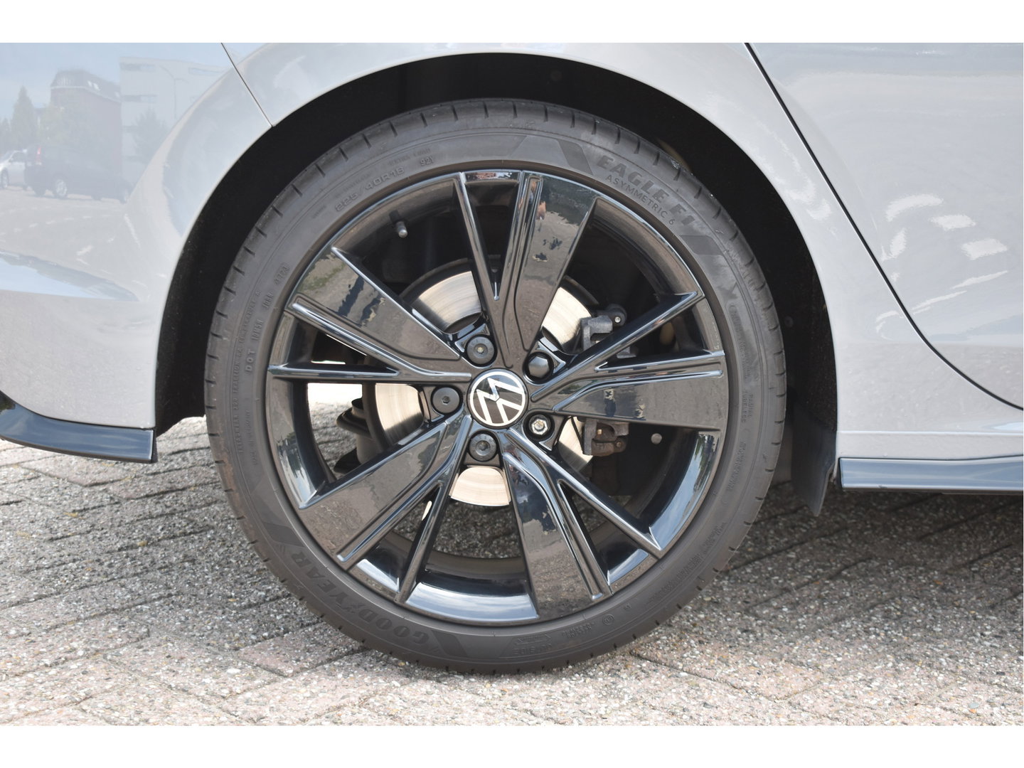 Volkswagen Golf 2.0 TSI 191 PK 3x R-Line Nardo Grey Winter pakket | Zéér netjes | Open dak | Keyless | Sfeerverlichting | Carplay | Stoel- & stuurverwarming | DAB
