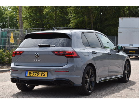 Volkswagen Golf 2.0 TSI 191 PK 3x R-Line Nardo Grey Winter pakket | Zéér netjes | Open dak | Keyless | Sfeerverlichting | Carplay | Stoel- & stuurverwarming | DAB