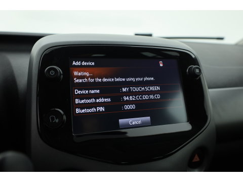 Toyota Aygo 1.0 VVT-i x-play | Achteruitrijcamera | Apple CarPlay & Android Auto | DAB | Airco | 15" velgen | Elek. Ramen V.
