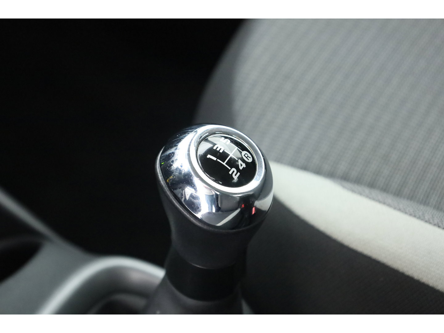 Toyota Aygo 1.0 VVT-i x-play | Achteruitrijcamera | Apple CarPlay & Android Auto | DAB | Airco | 15" velgen | Elek. Ramen V.