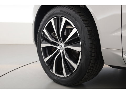Volvo XC60 2.0 T8 Plug-in hybrid AWD Ultimate Bright SOH 96% | Bowers & Wilkins | Trekhaak | 360 camera | Head-up | Stoel + stuurverwarming |
