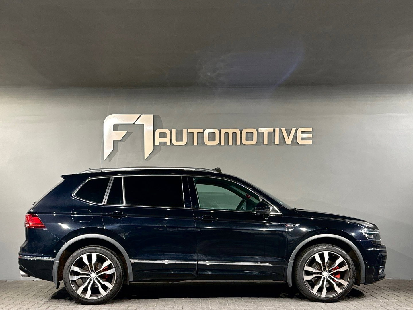 Volkswagen Tiguan Allspace 2.0 TSI 4M 3 x R Line Pano|Memory|HuD