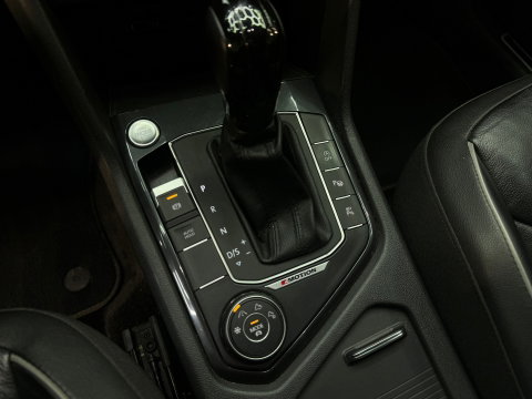 Volkswagen Tiguan Allspace 2.0 TSI 4M 3 x R Line Pano|Memory|HuD